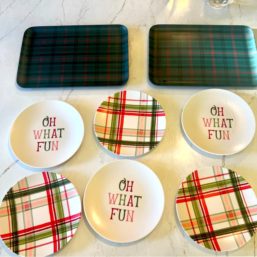 (8) piece Christmas serving ware